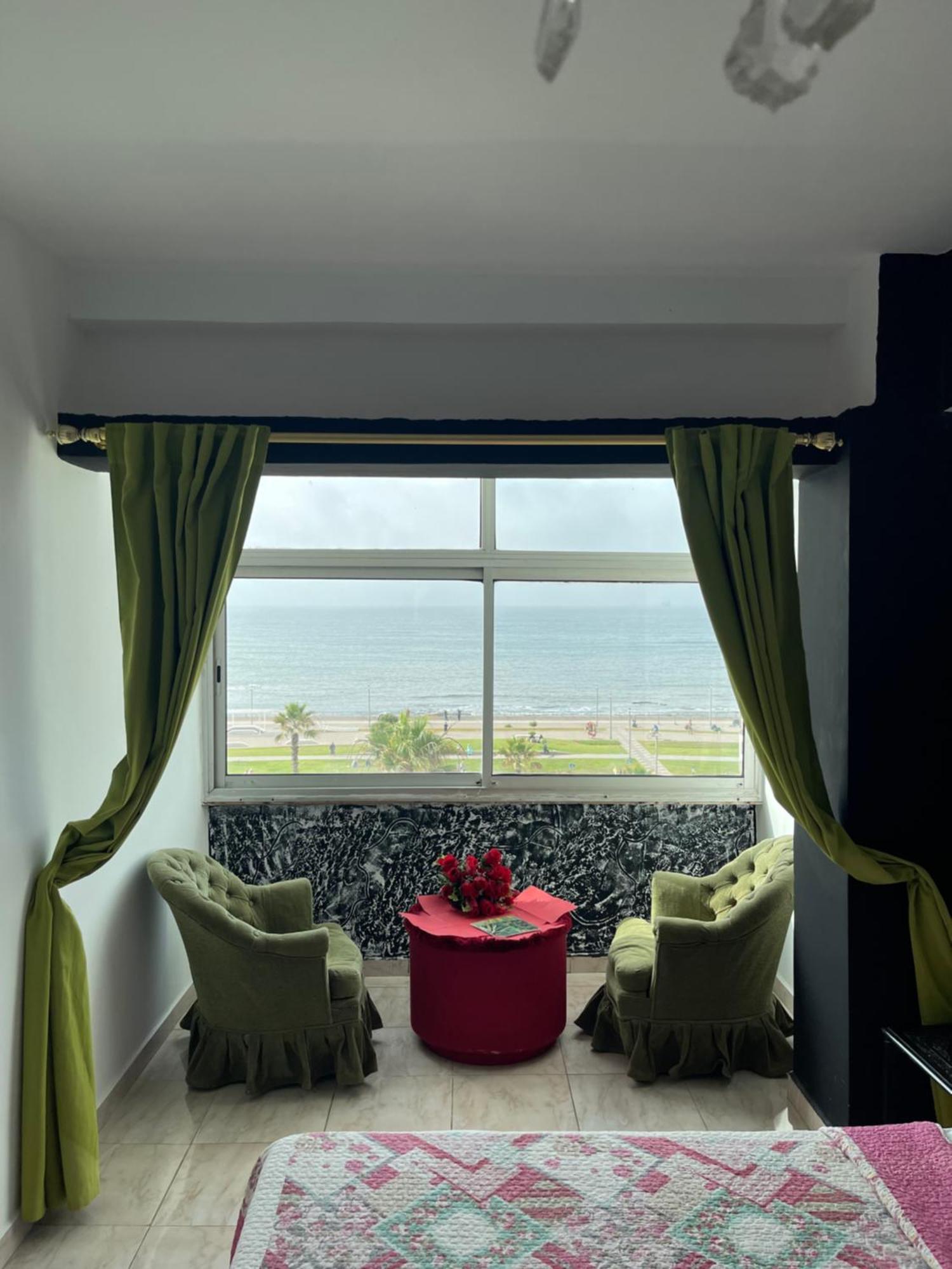 Ocean Front *